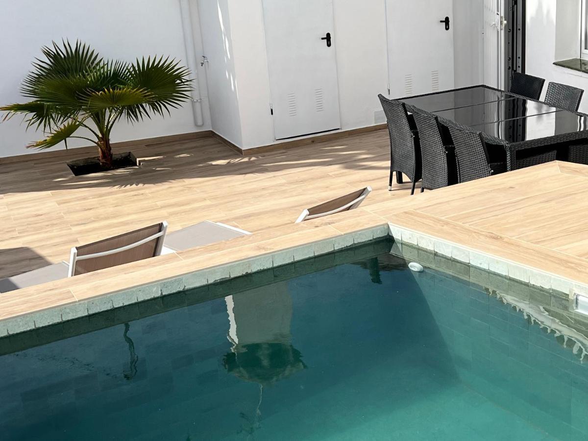 Karibu & Pool Ferienhaus Marbella
